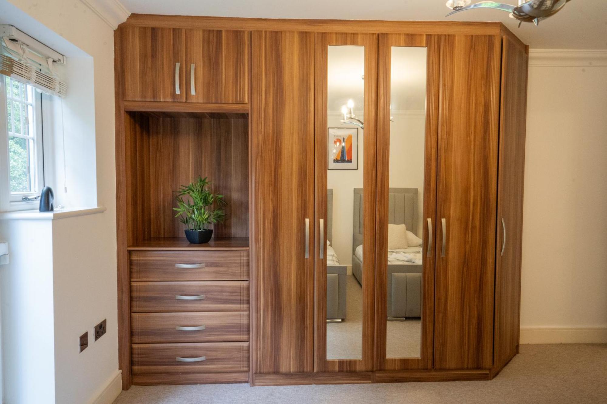 Вілла Emirates House, Luxe 5 Bed, With King Sized Beds, Next To Aiport & Nec, Jlr 5 Mins Marston Green Екстер'єр фото